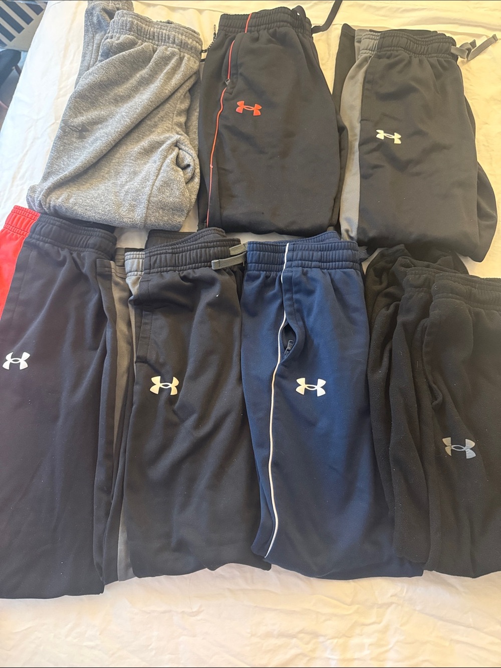 Under Armour Kids athletic pants Bundle - Black, Navy, Gray (youth medium)